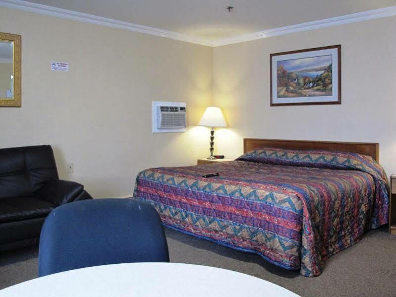 Merrill Field Inn Анкоридж Екстер'єр фото